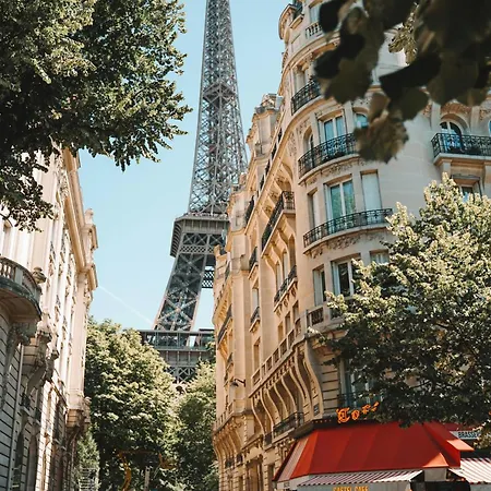 Lovely With Balcony - Eiffel Tower Paris